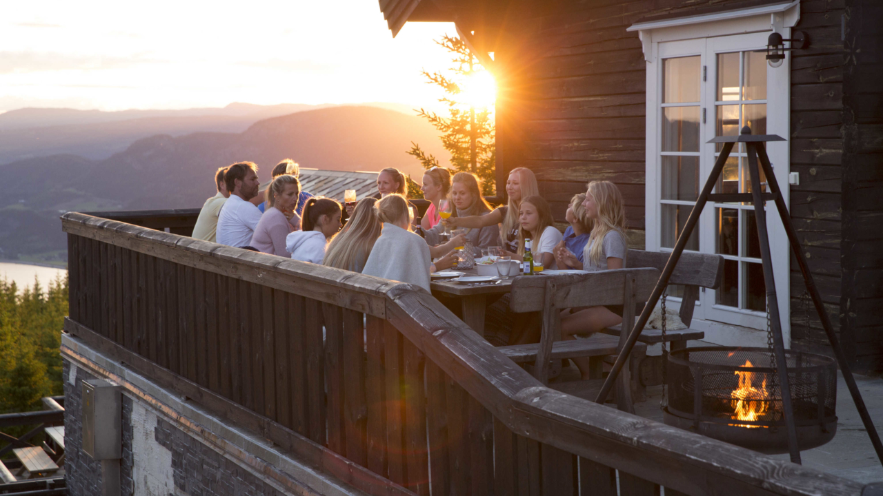 Terrassegrilling på Mosetertoppen Panorama